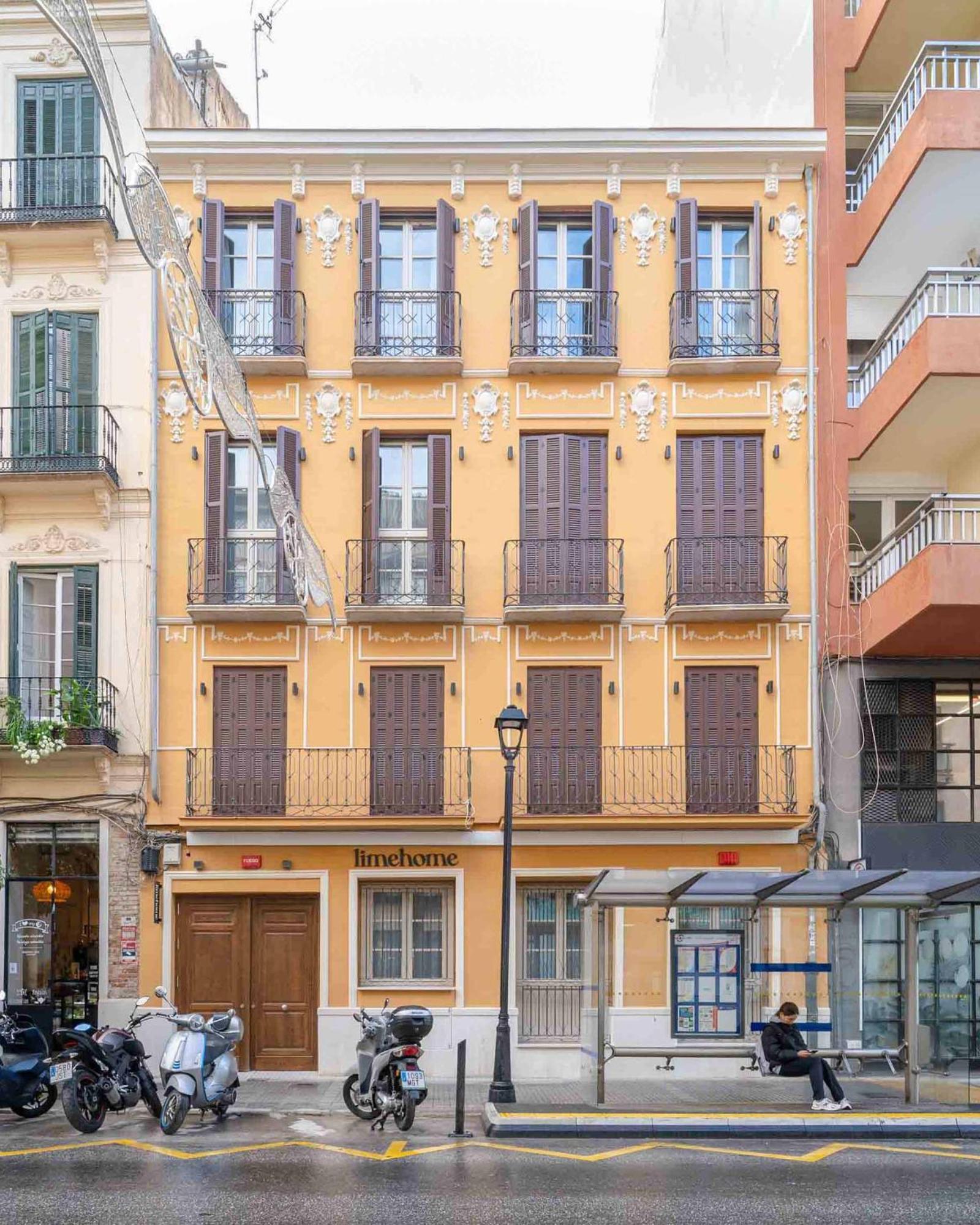 Limehome Malaga Calle Victoria المظهر الخارجي الصورة