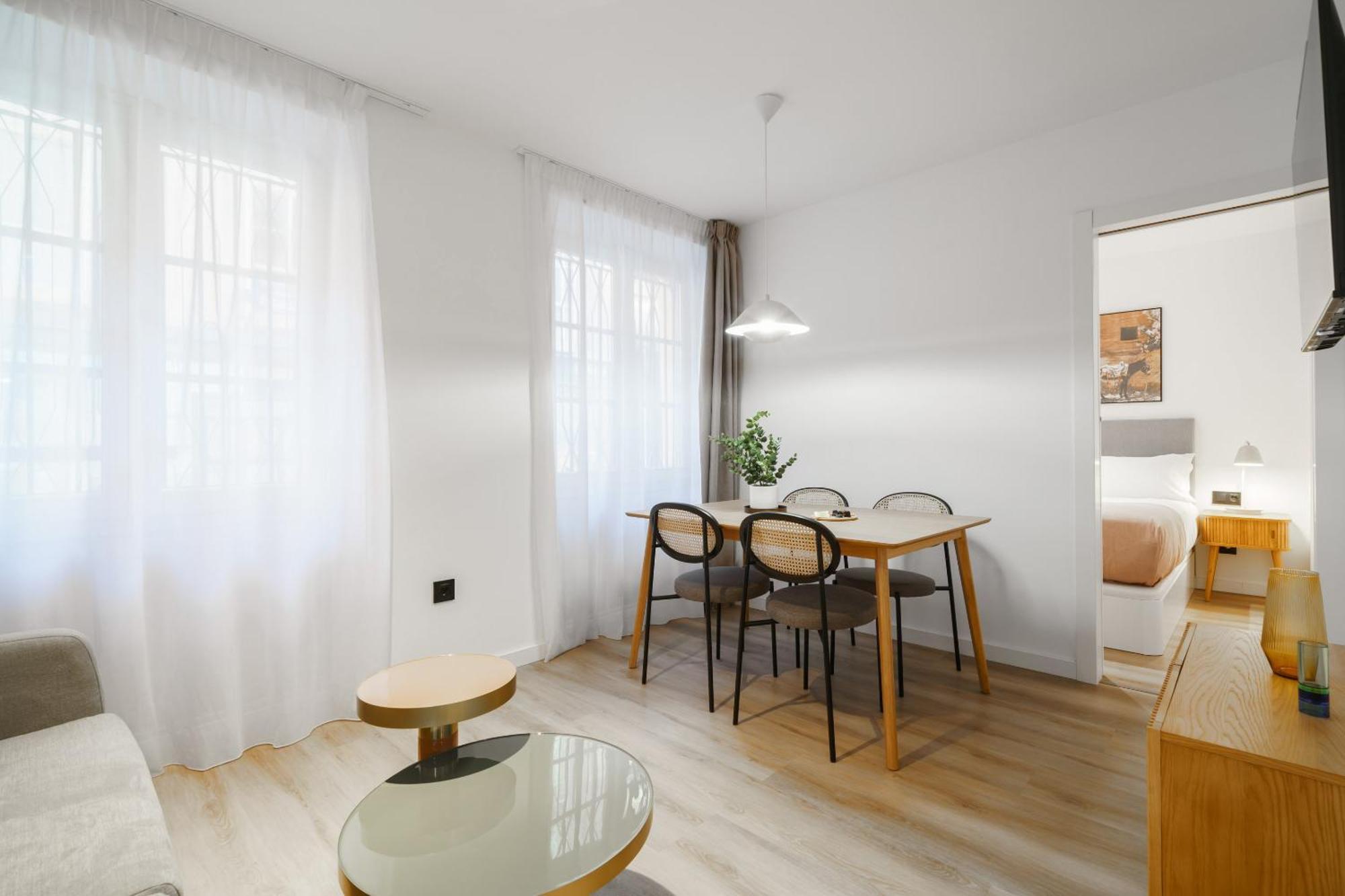 Limehome Malaga Calle Victoria المظهر الخارجي الصورة