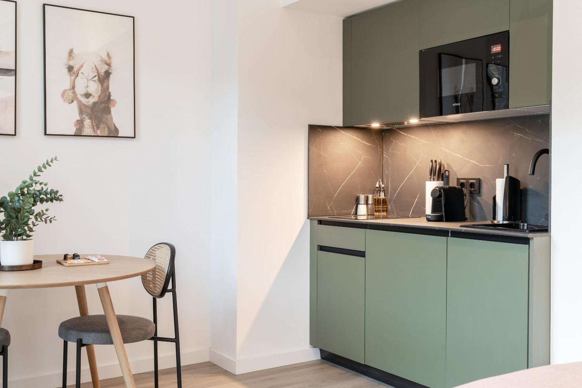 Limehome Malaga Calle Victoria المظهر الخارجي الصورة