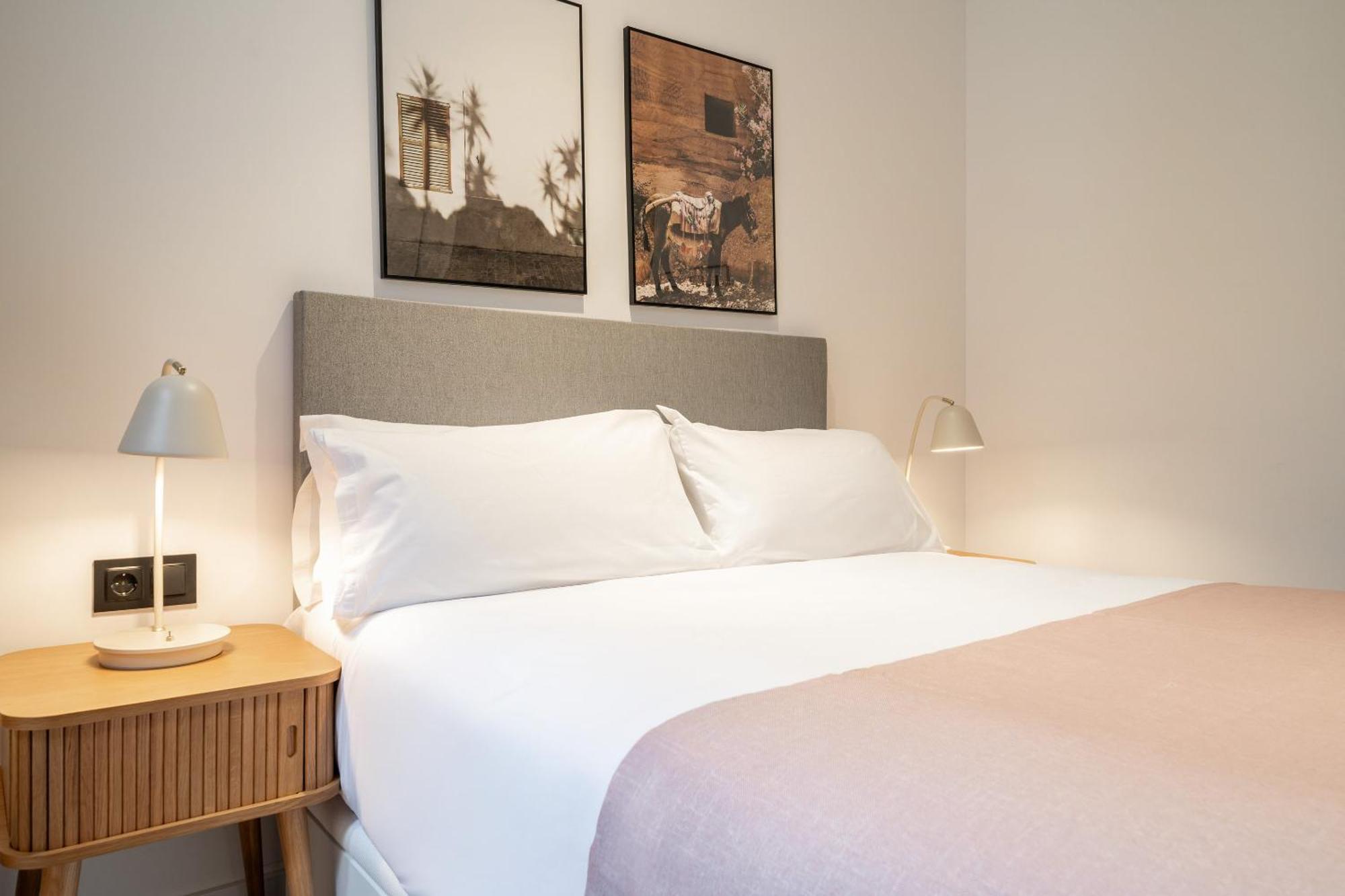 Limehome Malaga Calle Victoria الغرفة الصورة