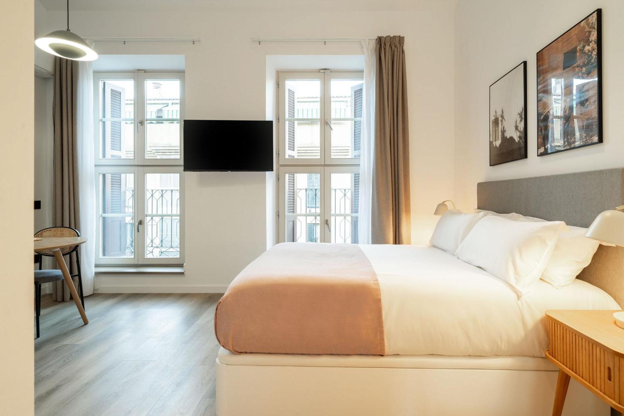 Limehome Malaga Calle Victoria المظهر الخارجي الصورة