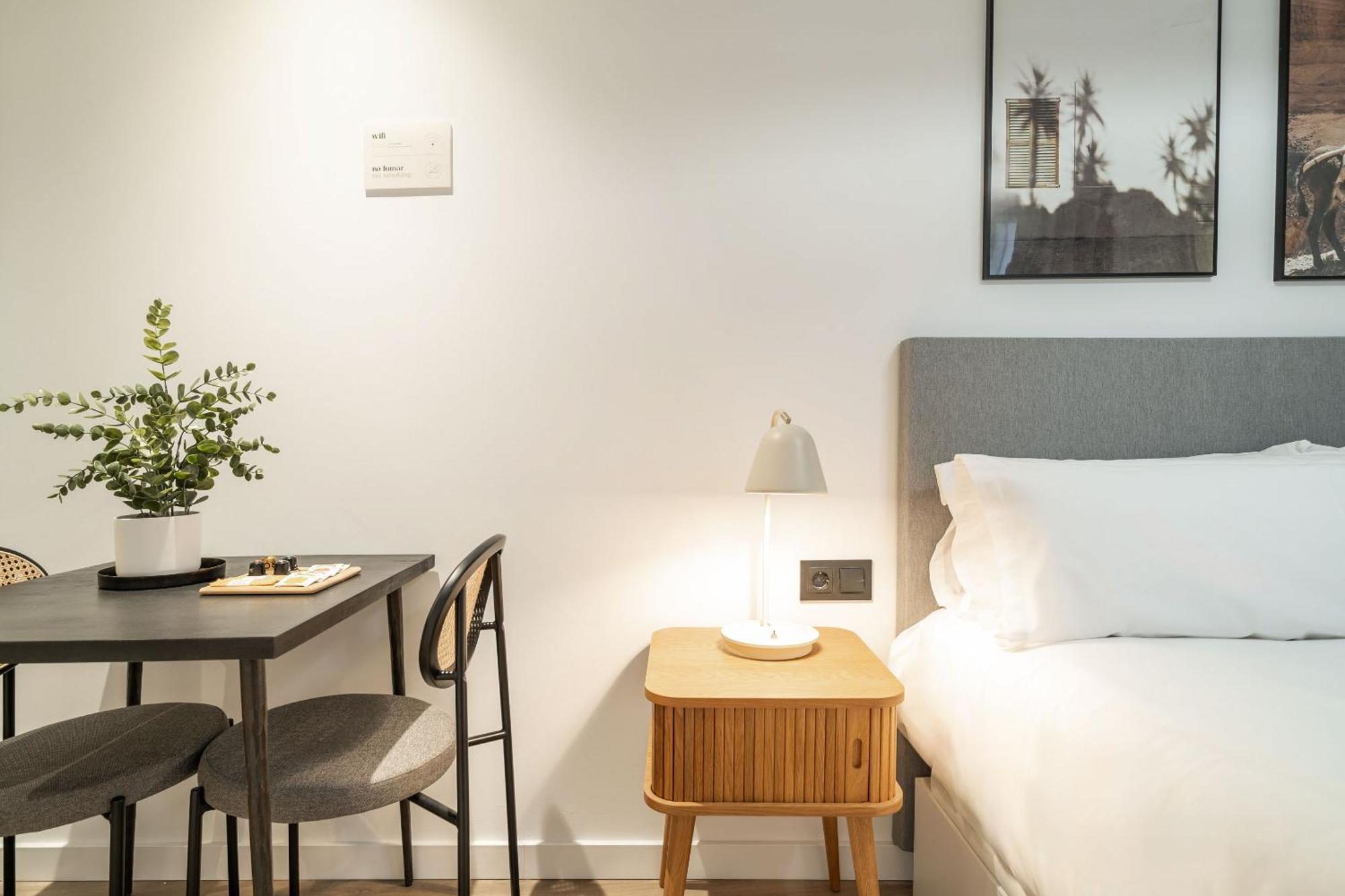 Limehome Malaga Calle Victoria المظهر الخارجي الصورة