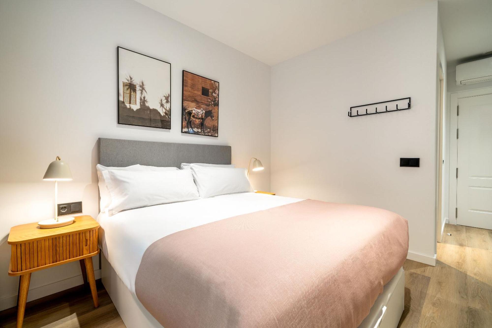 Limehome Malaga Calle Victoria المظهر الخارجي الصورة