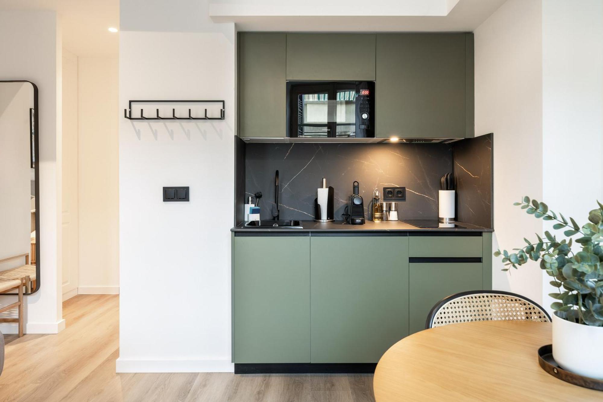 Limehome Malaga Calle Victoria المظهر الخارجي الصورة